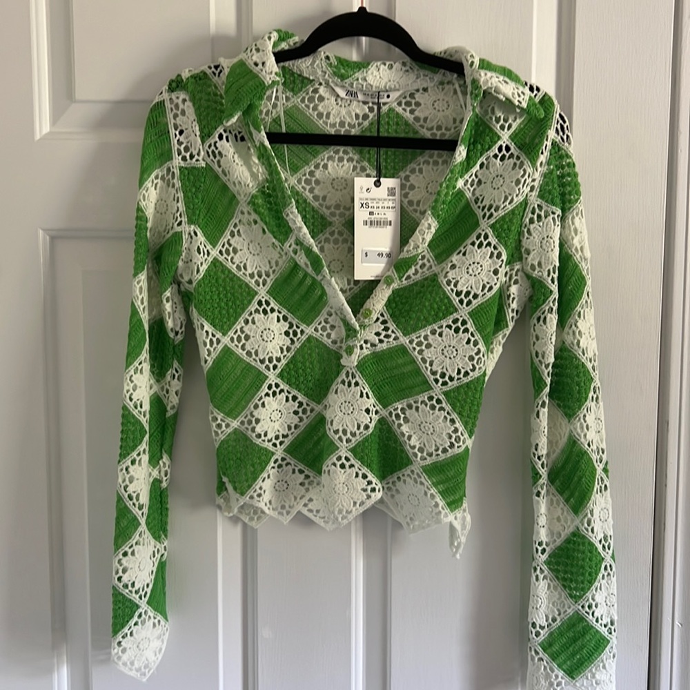 Green crochet Zara long sleeve with tags